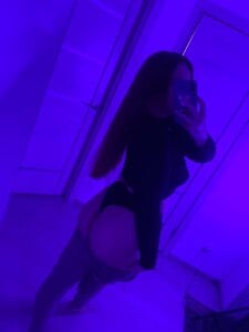 AliseLooo Public Pic