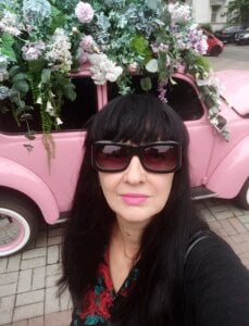 MelanyBanks Public 사진 2