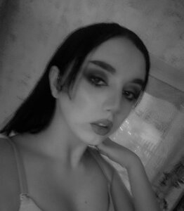 Kira_Young