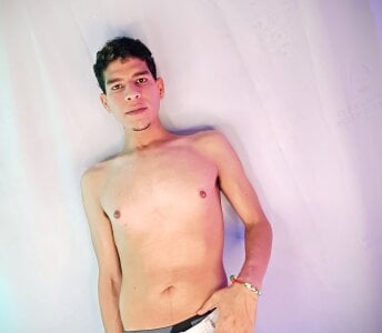 Ethan_Boyy Public صورة واحدة|Ethan_Boyy Public صورتان|Ethan_Boyy Public  6 صور|Ethan_Boyy Public  6 صورة