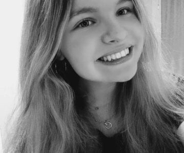 LeaDelessio: Public ( 4 фото)