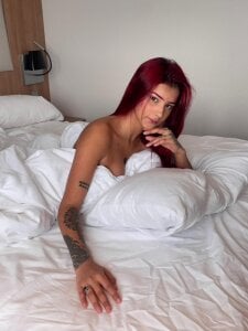 CinthiaCollins would you like to have me in your bed? 사진