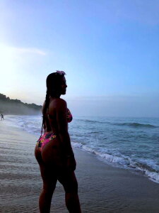 Salome_nevot 🌸I love the beach🌸 Pic 5