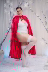 KikaDuque merry christmas 🤍🎄 Immagine  4