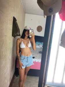 Samantaxhh Public Pic 5