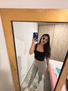 tara20_ hello Pic