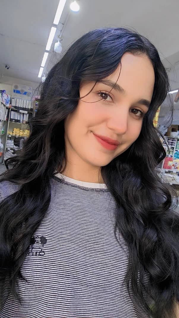 nhoanbrunette