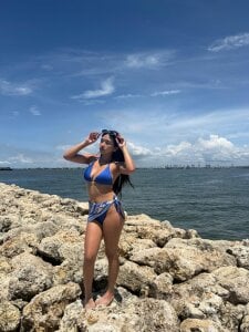 sarayu-beach with blue图片 2