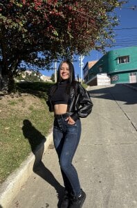 lilielou_ Lilie in her real life 🖤💚 Pic 4