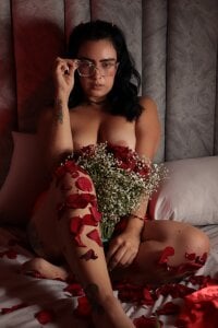 vicky_greyValentine's Day 2026 Bild 5