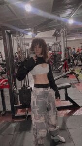 LioraVelvetC kis Pic 4