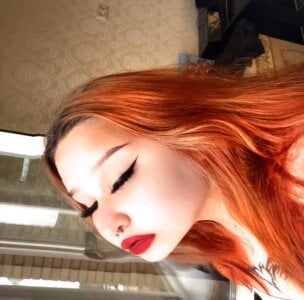 Helen_Shine Public Pic 5