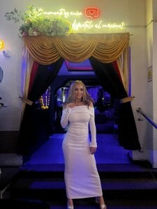 lucia_lorenz Party and elegant 💕 صورة واحدة|lucia_lorenz Party and elegant 💕 صورتان|lucia_lorenz Party and elegant 💕  3 صور|lucia_lorenz Party and elegant 💕  3 صورة