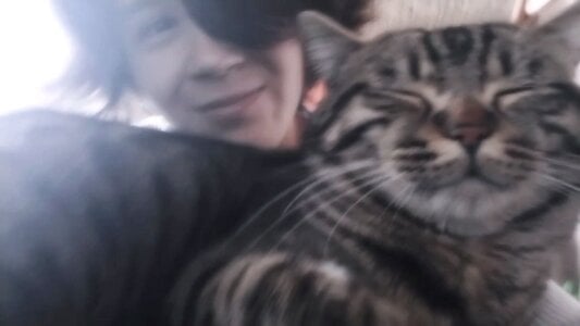 MerrieBarnicle Fluffy happiness 😻🌸 Pic