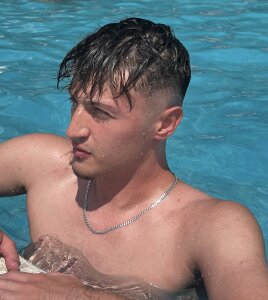 Zdjęcia HotChrisX Pool:  2