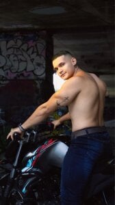 passion|🏍️ de Marco_Vega  2 photos