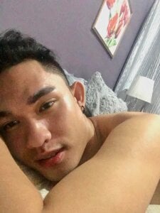 asiancuckyguy69 ME,MYSELFAND,I Pic 4