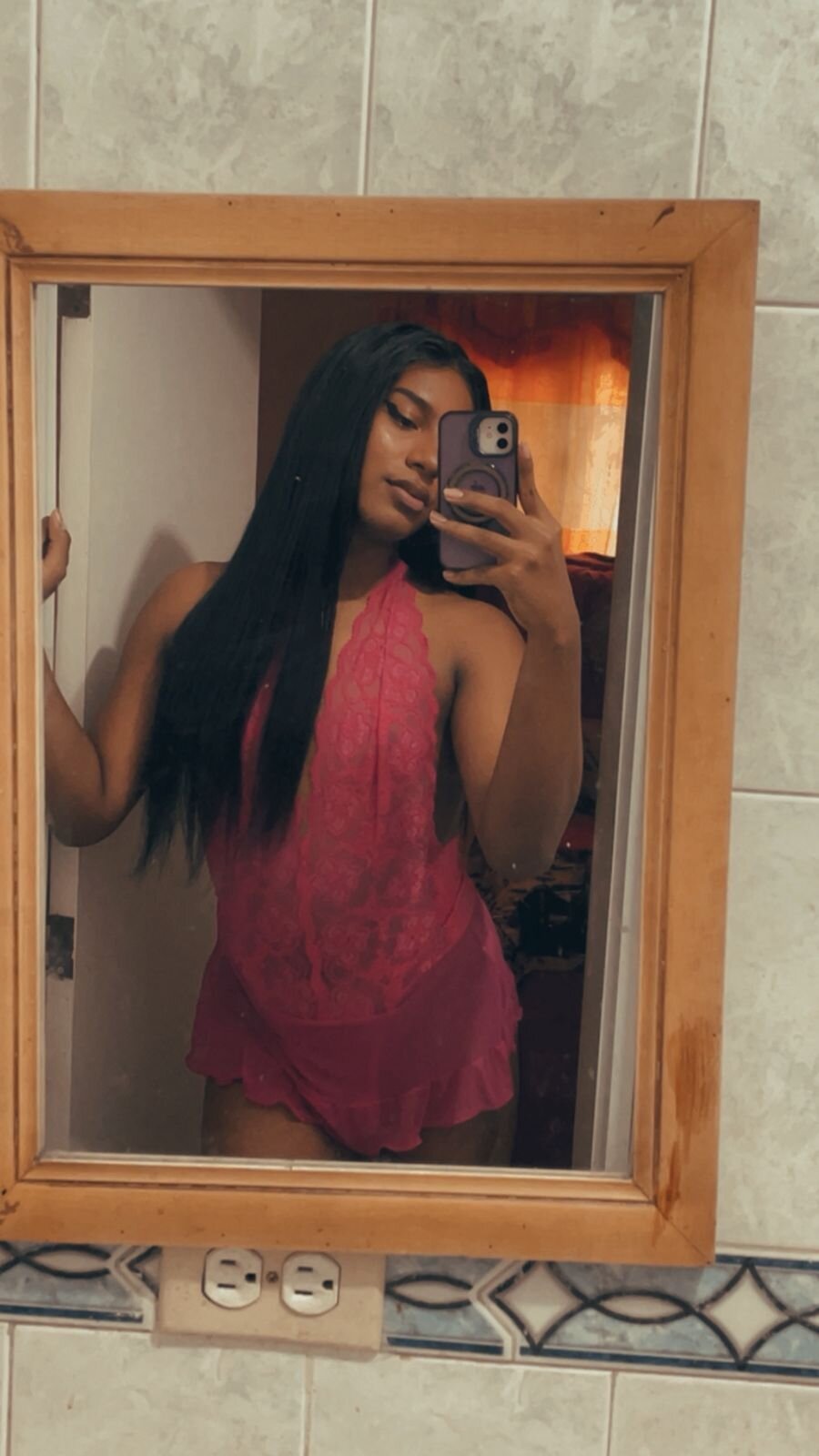 Red_rubyy Trending Plaatje 4117