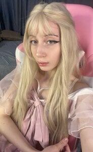 pinky_p1e Public Pic 4