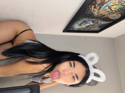 AmberGold- 🤭 Pic 2