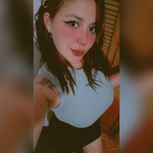 Ivy_Brown_ Public Pic 5