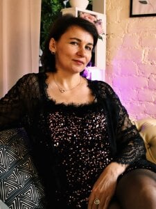 Demi_Mature In an evening dress Pic 2