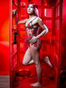 Christmas just got bolder... 😏🔥 de Milla_Star_  4 Imagens