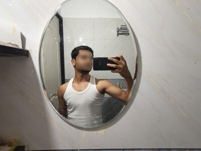 Darkintrovert kullanıcısının Me albümü -  2 fotoğraf