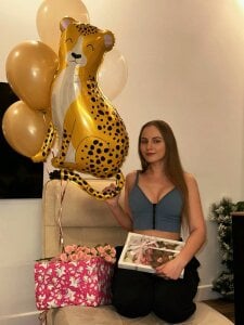 MelissaMelrey Gifts for princess slika