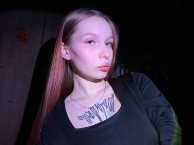 LinaMeey Public  2টি ছবি