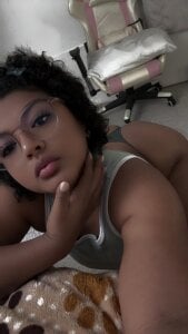 Rizos_hot_official Public Pic 2