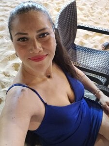 Join AysheLimaTR Live Sex Chat - Profiles, Reviews, & Porn