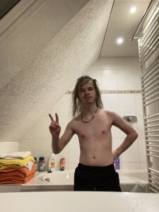 YoungSebi Public صورة واحدة|YoungSebi Public صورتان|YoungSebi Public  6 صور|YoungSebi Public  6 صورة