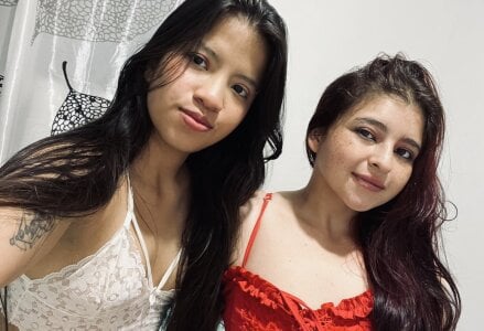 Vilu_and_Xuxi_ Public  3. fénykép