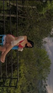 fiorella_paris: What would you think about doing to me in the pool, daddy?   💦🥵 ( фото)