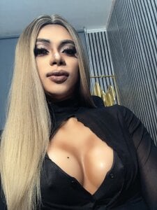 YOUR BEAUTIFUL WIFE de AlisonCox  Imagens