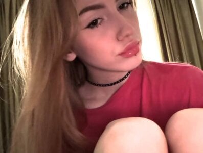 Leliana_nana Public Pic 6