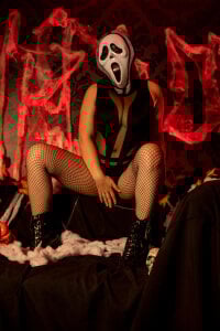 samaara_ Bewitched by your fantasies👽💀 Gambar 2