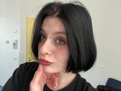 MisAlise Femme Rebel Pic