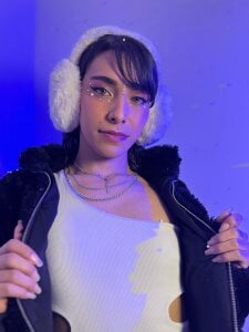 TiffValentinee_ ✨ Winter Tease Pic 3