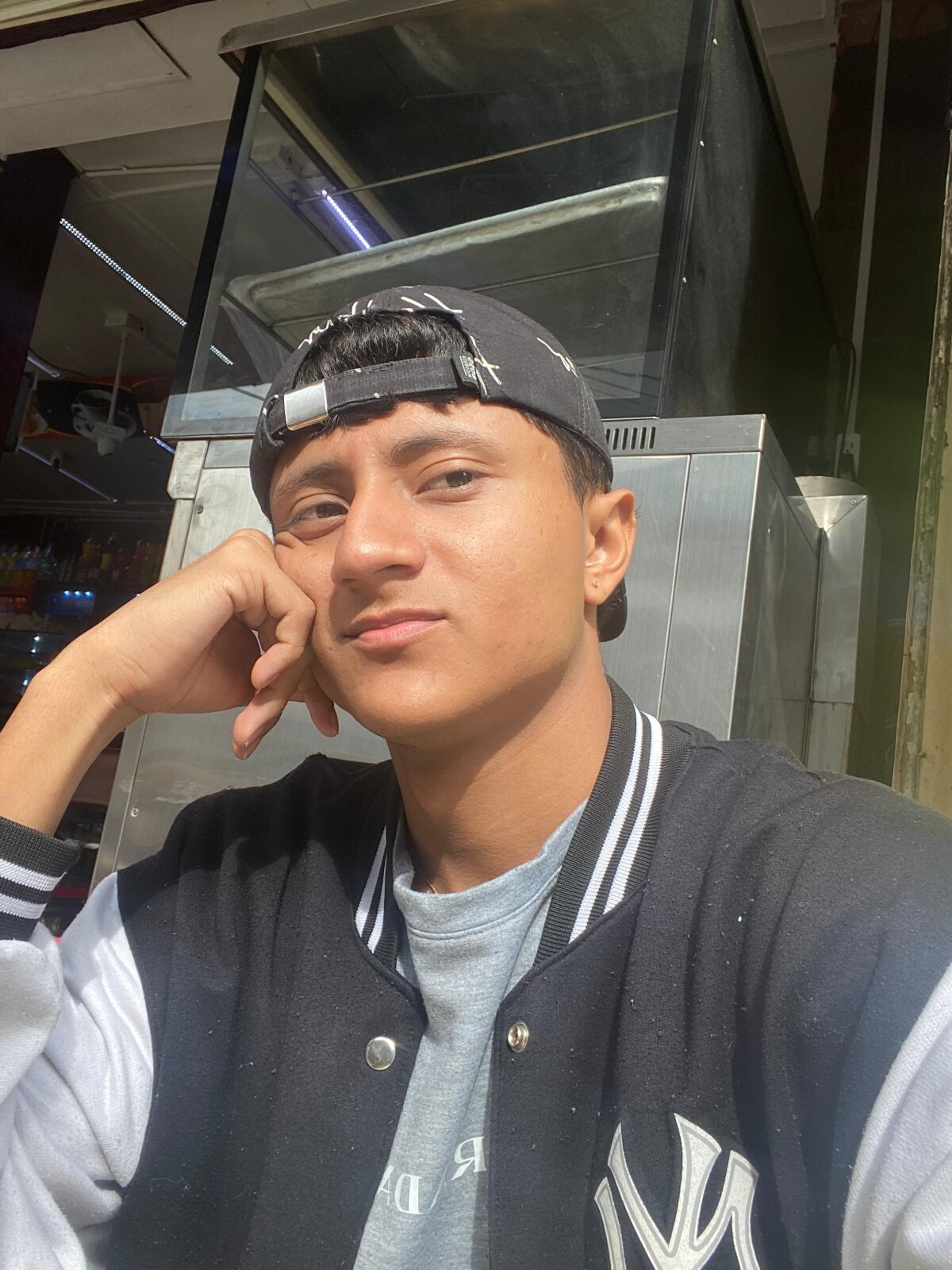 Foto  59 de _Leohot_ – em alta