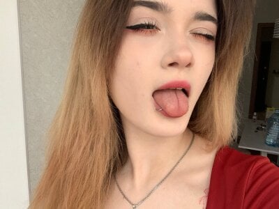 liana_kisses A piece of my day 🎀😜 Poză 4