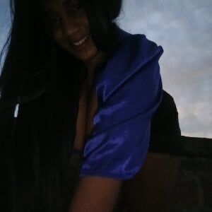 AbellaLizz Altardeser зображення