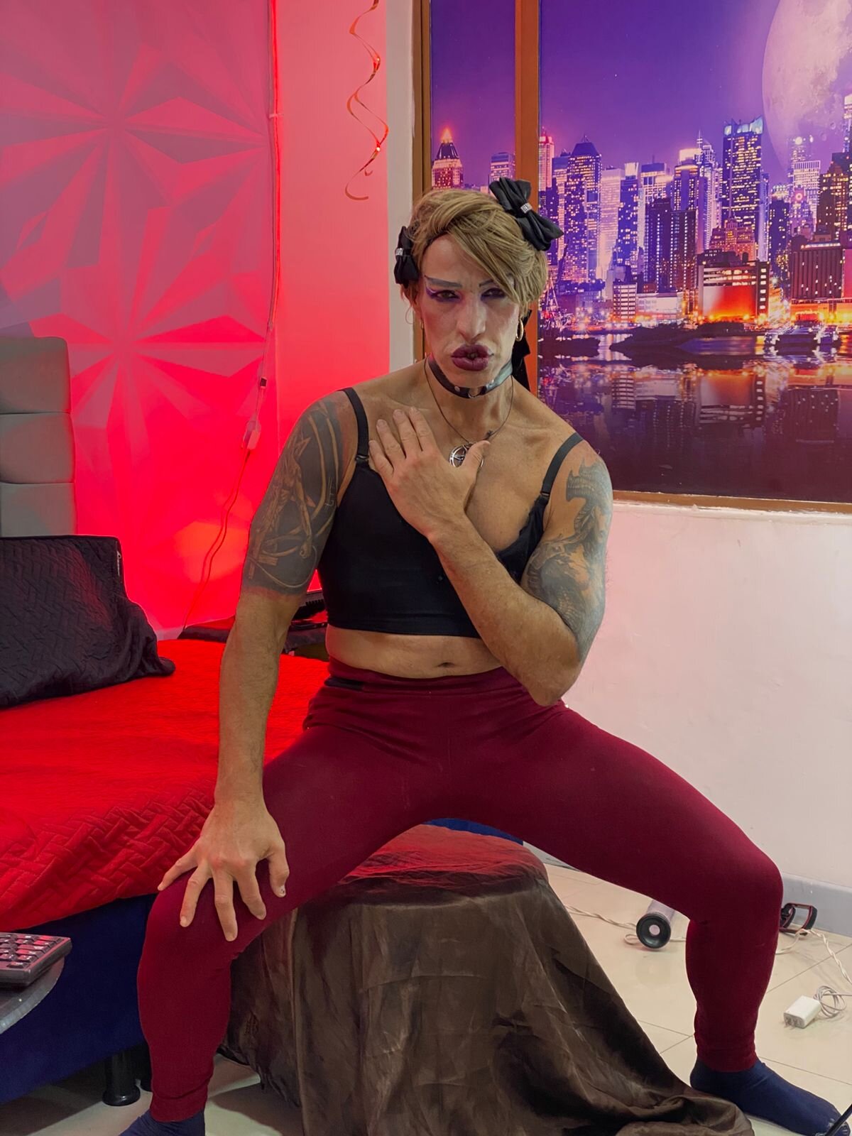 صور MadameLilith_cg الرائجة  1984