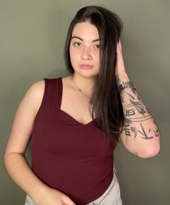 DelilaVanvliet Public Pic 3