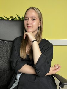 CweneHamllet Public Pic 4