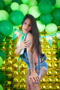 ReinaCuellar San Patricio 💚🍻 Pic 4