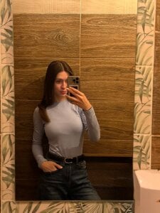 MinaMancilla me me Pic 4