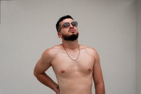 Logan_Wolf-js Public Pic 2