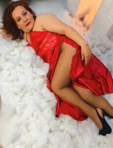 Rosalie_Durand Happy new year wish for you🎄🕯️🎁 Immagine 